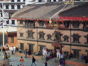 쿠마리 사원(クマリの館)