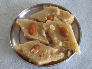 세몰리나 할와(halwa)