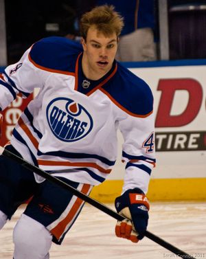 오일러스는 2010년 드래프트에서 전체 1순위로 테일러 홀을 지명했다. 그는 2010년부터 2016년까지 오일러스에서 활약했다.