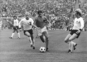 7월 7일 뮌헨의 올림픽 경기장에서 열린 1974년 FIFA 월드컵 결승전