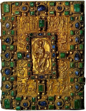 성 엠머람의 황금 코덱스의 보물 장정 표지, c. 870, 카롤링거 복음서.