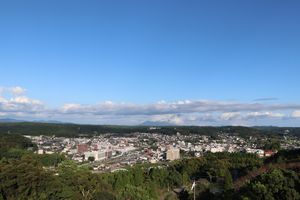 이우지성 터에서 바라본 이주인 시가지