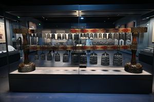 징저우 근처 톈싱관 2호 무덤에서 출토된 편종, 기원전 4세기