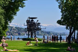 취리히(Zürich) 제펠트(Seefeld (Zürich)) (취리히호른(Zürichhorn))에 있는 팅겔리의 '유레카(Heureka)'