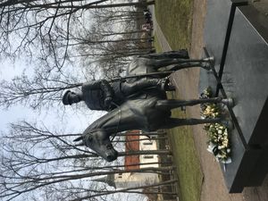 에스토니아 빌얀디에 있는 요한 라이도너 장군의 기마상