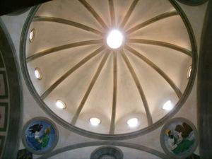 우산형 돔 (피렌체 산타 크로체 교회)