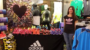 보스턴에서 열린 아디다스 러닝화 시연