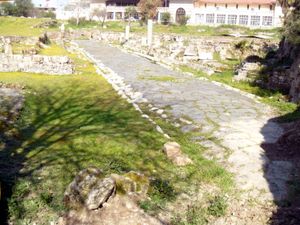 터키 메르신 주 타르수스의 도시 구조 속 로마 도로