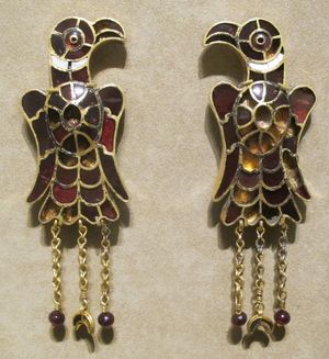 동고트 귀걸이, 메트로폴리탄 미술관