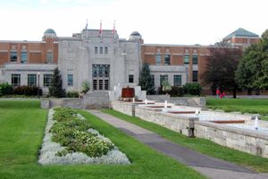 4101 셰르브룩 거리(Sherbrooke Street)에 있는 몬트리올 대학교 식물생물학 연구소