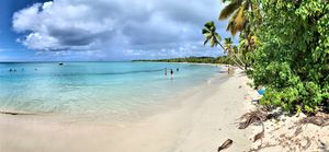 섬 남동쪽 끝에 있는 넓은 모래 해변, 레 살린