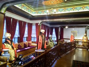 오스만 시대 셰흐자데 박물관 내부