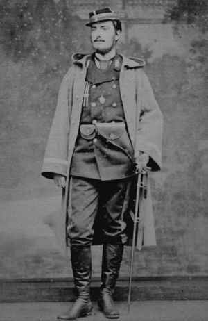 1870년~1871년 국민위병 군복을 입은 뇌빌.