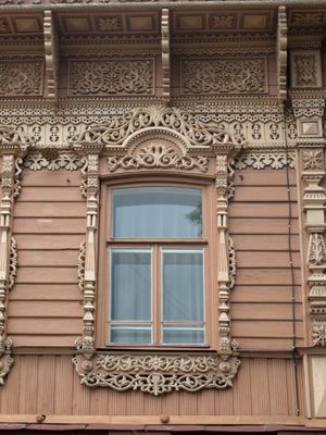 톰스크 목조 건축의 목각 예시