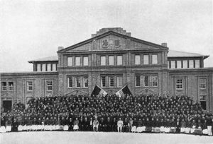 국가보호전쟁 이후 1916년 8월 1일 베이징에서 열린 중화민국 국민의회 재개회