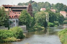 독일 괴를리츠와 폴란드 즈고젤레츠를 나누는 나이세강. 과거 한 도시의 일부였다