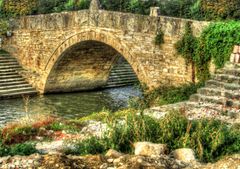 '외눈박이' 다리. 테토보에 남아있는 돌다리 중 하나