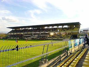 시립 경기장 (2008년, 2015-2017년 개조 전)