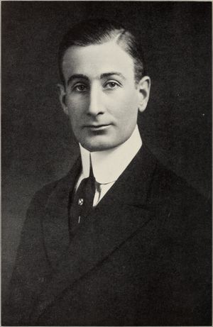 1906년 필드 박물관 회장 스탠리 필드(Stanley Field)