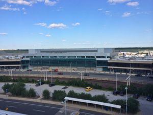 2014년 6월에 촬영된 D/E 터미널과 연결 통로