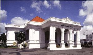 자카르타 예술 건물(Gedung Kesenian Jakarta)