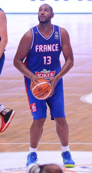 2015년 프랑스 국가대표로 뛰는 디아우