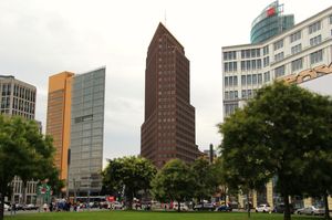 낮의 포츠다머 광장