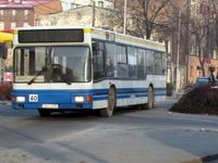 에이프런환도를 돌 수 없는 대형차는 에이프런을 이용하여 주행한다.