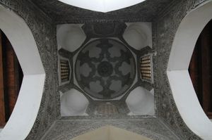 1138년경 알-하피즈 치하에서 건설된 기도실 입구 위 돔