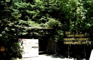 헨리 밀러(Henry Miller)는 1944년부터 1962년까지 빅서에서 살았다.