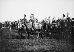 빌헬름 2세 참석 군사 훈련(오른쪽에서 다섯 번째가 슐리펜)