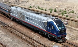 2018년 6월, 미주리 강 러너 열차를 이끄는 차저 기관차