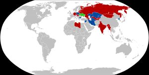 S-200 운용국(파랑)과 과거 운용국(빨강) 지도