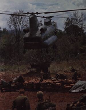 1967년, 물탱크를 운반하는 CH-47A