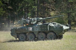 미국 M1128 이동포병체계 돌격포