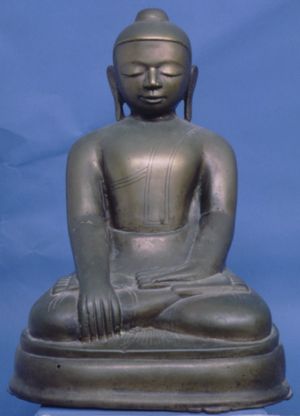 1852년 파고다에서 약탈당한 불상. 현재 오클랜드 전쟁 기념 박물관에 소장되어 있다.