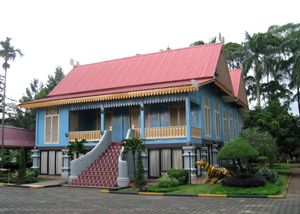 Rumah Melayu Lipat Kajang}}