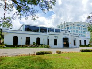 옛 일로일로 주 감옥을 개조하여 설립한 필리핀국립박물관 서부 비사야스 분관.