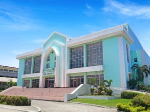 서부 비사야스 지역에서 가장 큰 극장인 중앙 필리핀 대학교의 로즈 기념 오디토리엄