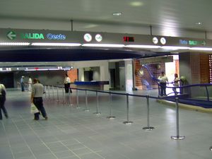 발렌시아 지하철 모뉴멘탈 역