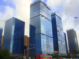 국제 관광 및 중앙 상업 지구(Guoxing Avenue)