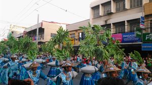 방어스 축제 – 길론 길론 에드 발레이 거리 댄스 경연