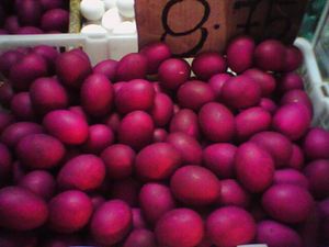 붉은 소금에 절인 오리알, 파테로스의 인기 상품