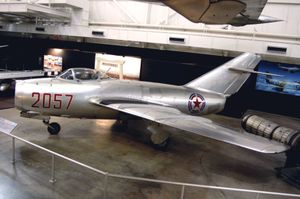 미 공군 박물관에 전시된 노금석의 MiG-15