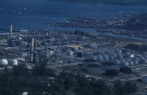 1988년 발릭파판 정유 공장