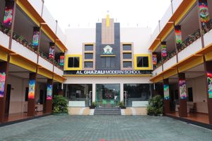 팔랑카라야의 중학교