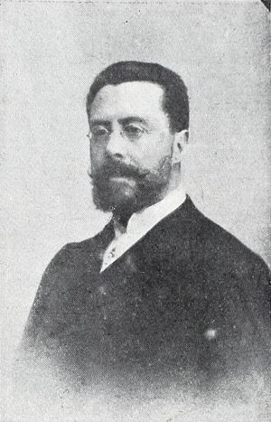 1894년에 촬영된 마닐라 민정국(Director General of Civil Administration) 국장 베니그노 키로가(Benigno Quiroga).