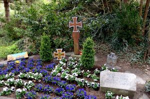 헤를링겐에 있는 에르빈 롬멜의 묘 (2019)