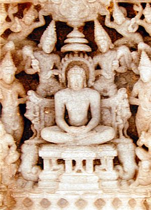 캄바다할리 판차쿠타 바사디의 천장 조각