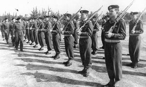 이스라엘 방위군(IDF)에서 사용 중인 마우저 소총,